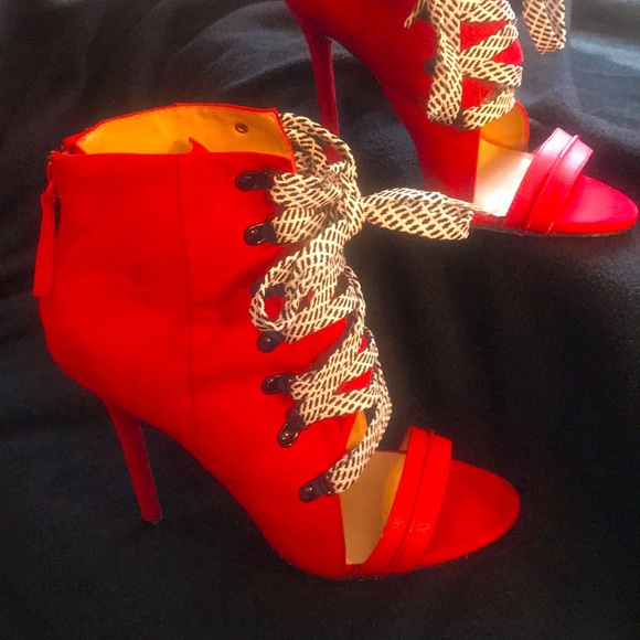 In time for Valentines Day - Picture 1 of 5